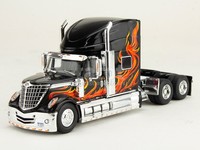 International Lonestar Traktor 2010 - IXO 1/64