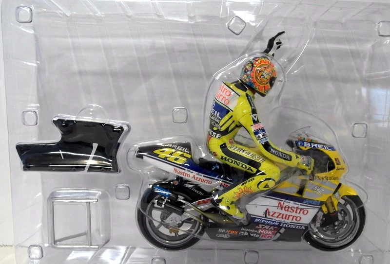 Minichamps 1/12 Scale Diecast - 122 006196 Honda NSR 500 Valentino Rossi 2000 - Image 3 of 3