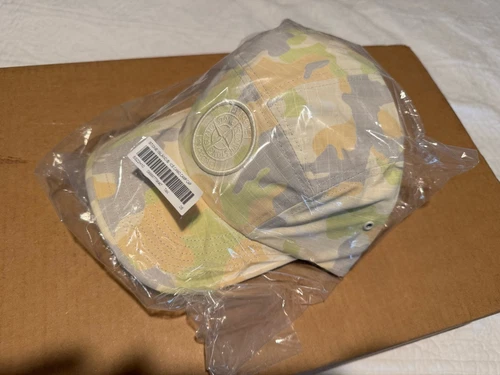 Casquette de camp camouflage glace Supreme SS22 Stone Island NEUVE SCELLÉE