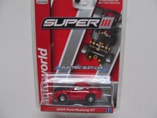 Auto World Slot Car - SUPER III - Red 2005 Ford Mustang GT
