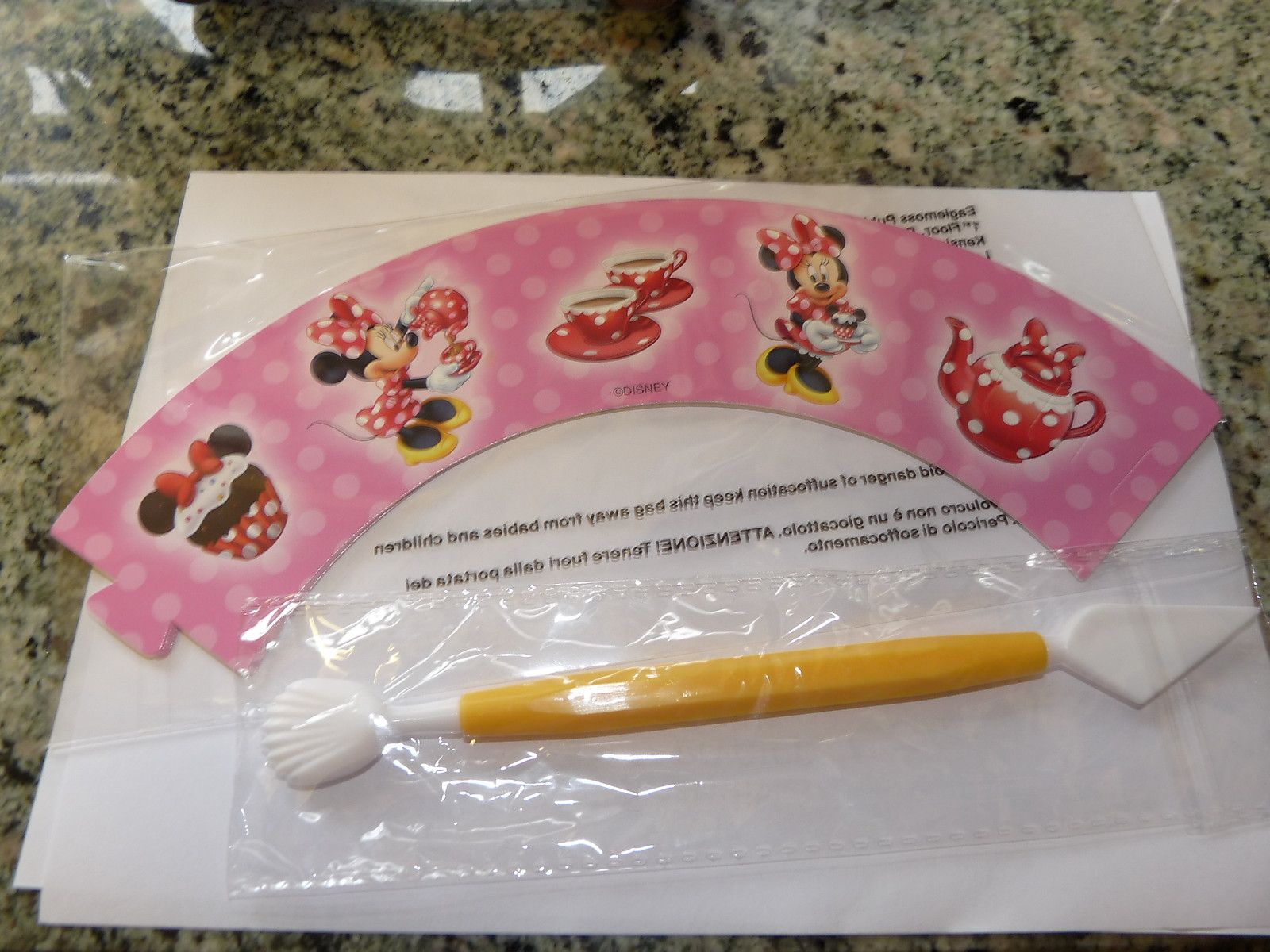EAGLEMOSS DISNEY CAKES & SWEETS MINNIE CUPCAKE WRAPPER SHELL BLADE No