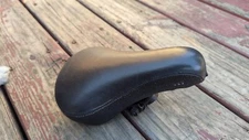 Retro Gt Bmx Padded Seat Viscount M EARLY 2000s Railed Small Tear 