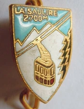 PINS Insigne SKI MONTAGNE LA SAULIRE 2700 m (Courchevel) émail ORIGINAL