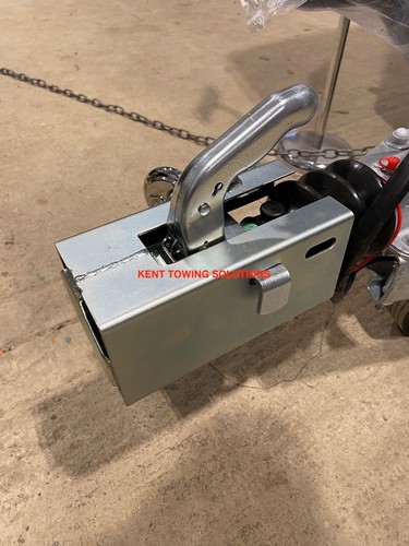 NEW TRAILER, CARAVAN, HORSE BOX, JET SKI SECURITY COUPLING HITCH SAFE LOCK✅ - Picture 3 of 8