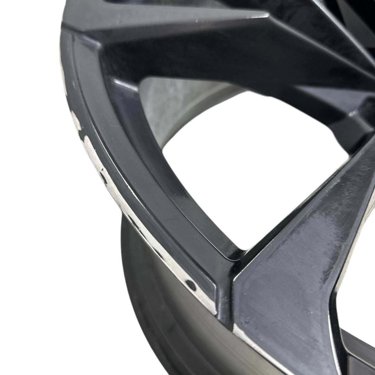 2020 2021 2022-2024 LAMBORGHINI URUS WHEEL RIM ORIGINAL FACTORY R23 11.5J ET22