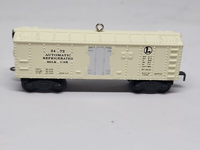 2017 Hallmark Ornament Lionel 3472 Automatic Refrigerated Milk Car 