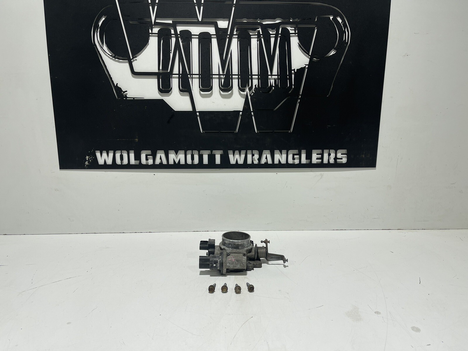 Jeep Wrangler TJ OEM Throttle Body Assembly 4.0L 2002-2003 53013290AA CC 19