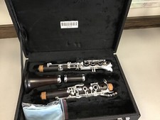 Unbranded Intermediate Wood Bb Clarinet With Silver Keys