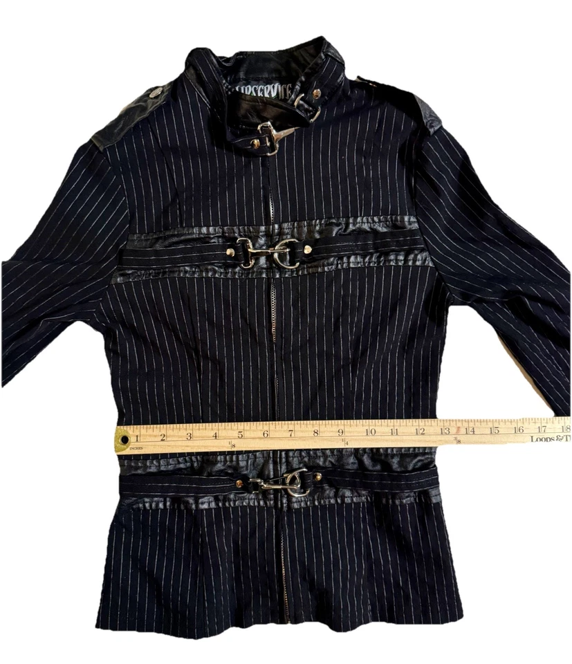 Lip Service Gangsta Prangsta 2005 女式细条纹夹克,尺寸 M — 第 4/4 张图片