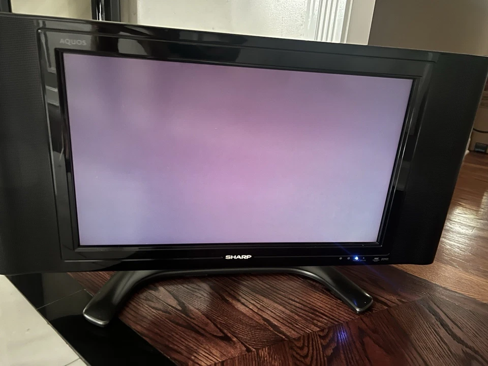 SHARP AQUOS LCD 26" TV 📺 LC-32DA5U w/REMOTE HDMI A/V JACKS RETRO Working - Image 2 of 4