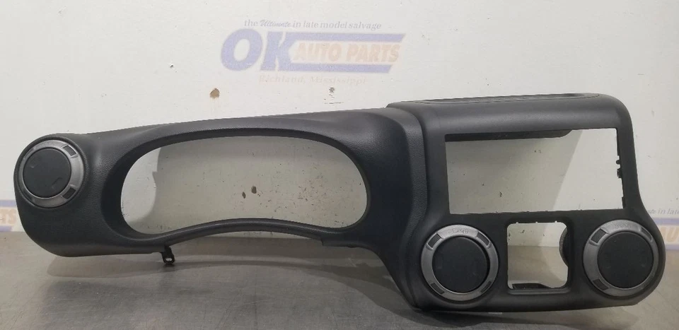 17 JEEP WRANGLER JK JKU SAHARA DASH PANEL TRIM BEZEL VENT SET - Image 2 of 4
