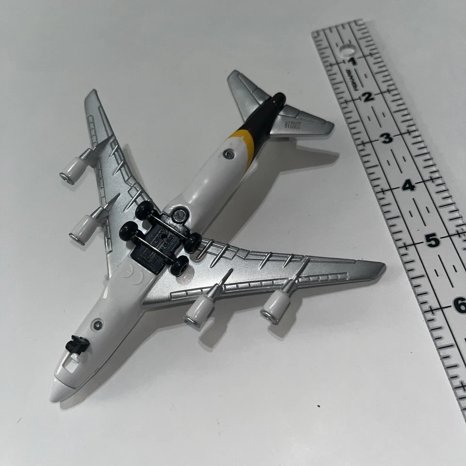 Avión de juguete Daron RT4346 UPS United Parcel Service modelo diecast de 5 pulgadas Foto 4 de 4