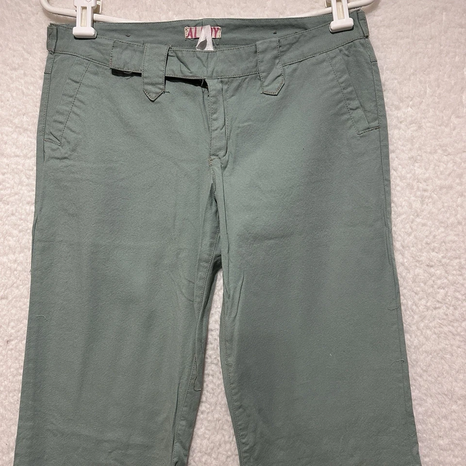 Alloy Rare Women's Light Green Flare Pants Size 9 Made In USA - Image 4 of 4