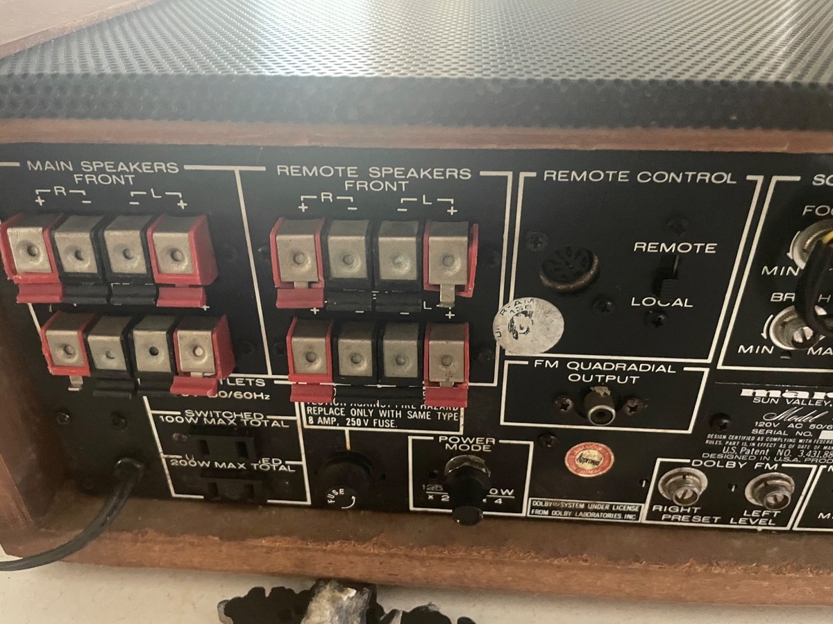 マルハヴァン Marantz 4400 Am/fm Quad Receiver Recently Serviced Wood Cabinet