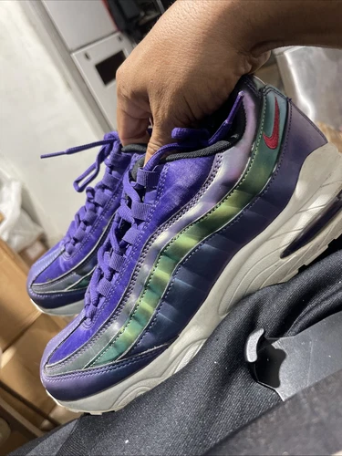 Scarpe da ginnastica Nike Air Max 95 viola metallizzato bambina taglia 7Y AJ1899 500