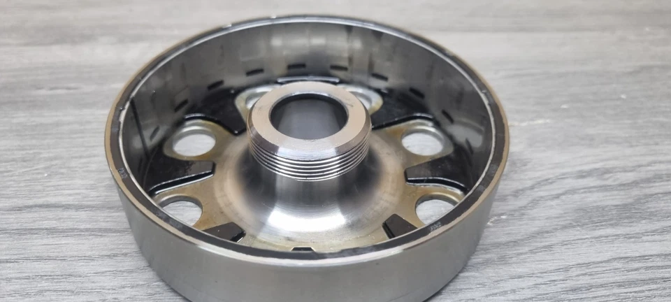 KAWASAKI ZX10R 2006 - 2007 D6F D7F FLYWHEEL - Image 4 of 4