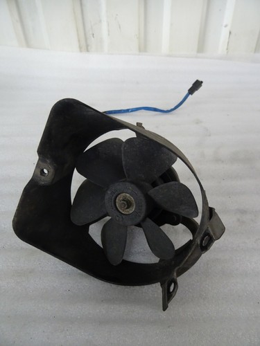 WB. Honda VF 1000 F SC15 Lüfterrad mit Blauem Kabel Kühlerrad Ventilator Cooler