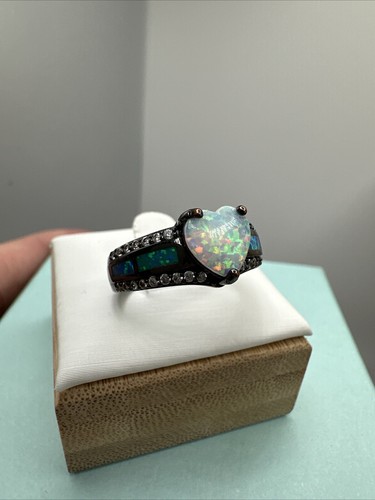 Schwarz Sterlingsilber Herzförmiger Opal Ring Größe 7