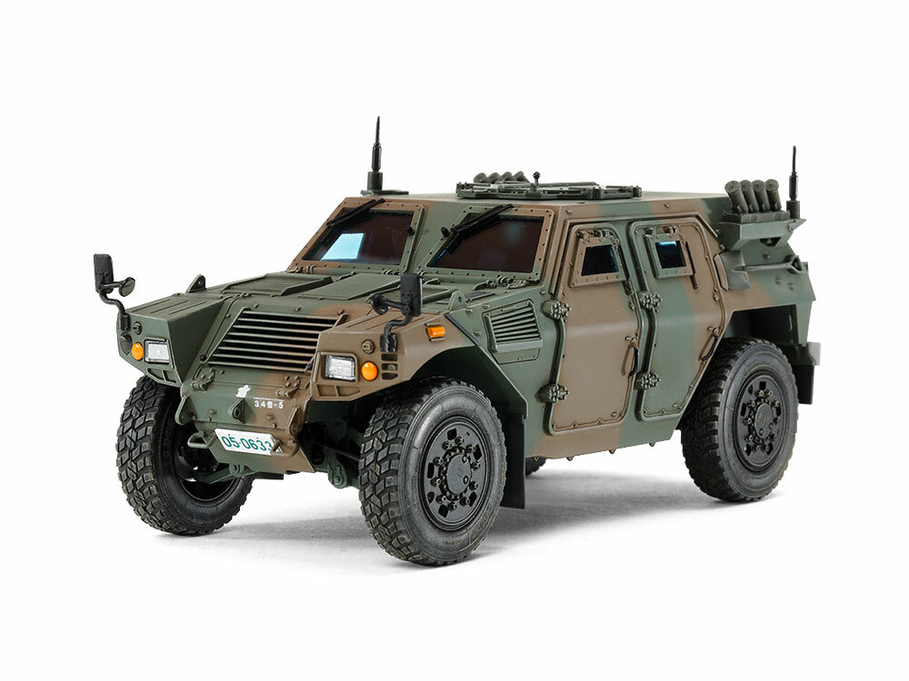 Tamiya 35368 - 1/35 Japan Ground Self Defense Force Light Armored Vehicle - New