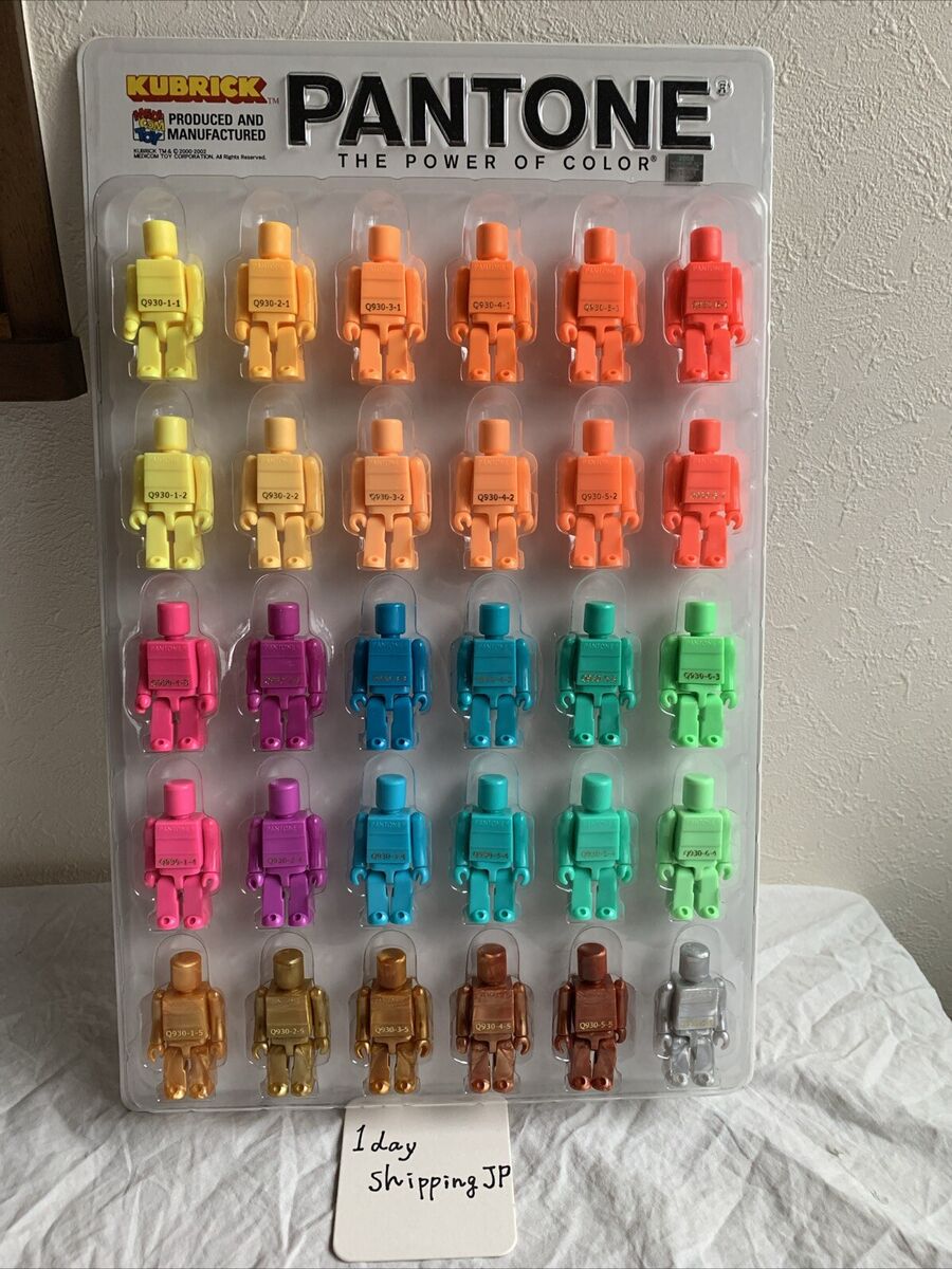 PANTONE THE POWER OF COLOR KUBRICK 30 pcs set Figure Toy PANTONE THE POWER OF COLOR KUBRICK 30 pcs set Figure Toy