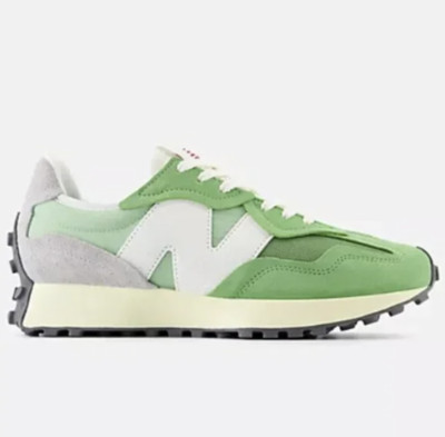 【関税&送料込】New Balance Sneakers Green s-l400.jpg