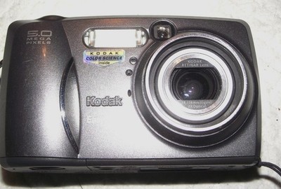 KODAK EASYSHARE DX4530, 5.0MP COMPACT DIGITAL CAMERA, SILVER, WORKS