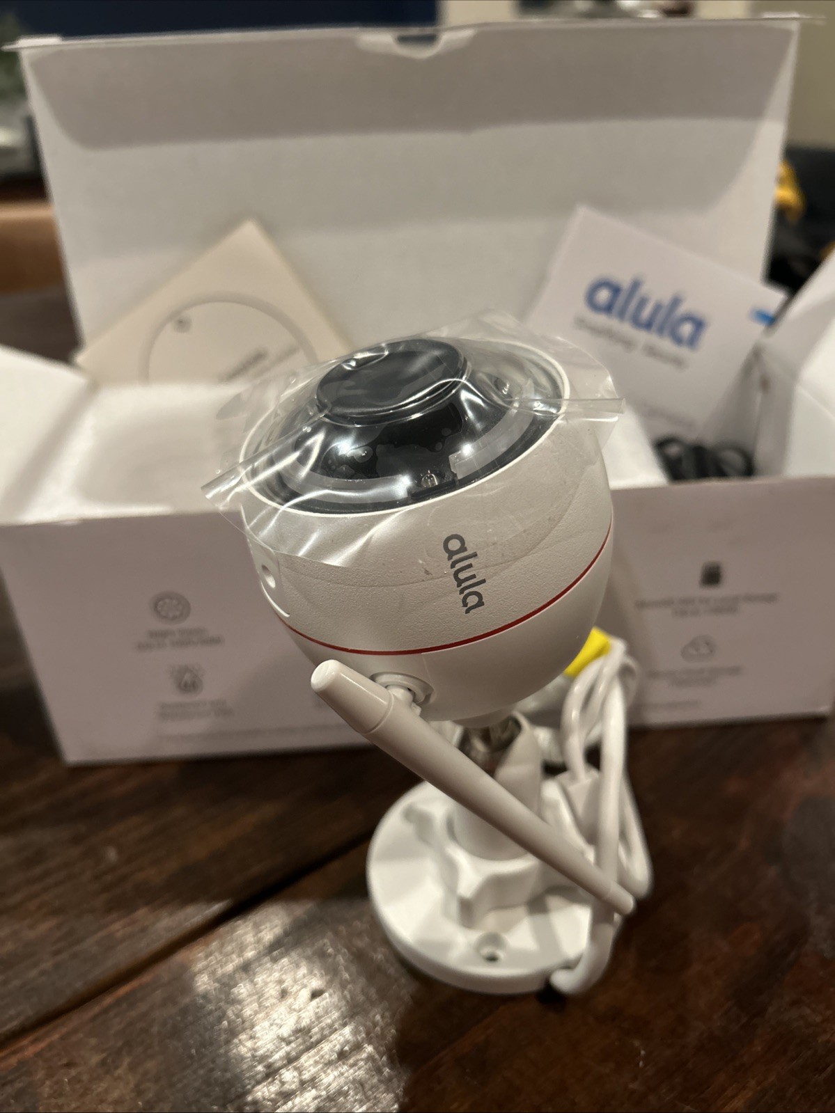 Alula Outdoor Bullet Camera RE701