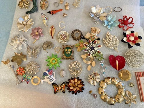 vintage costume jewelry brooches bundle lot of 50+ pieces #7 one pc sterling