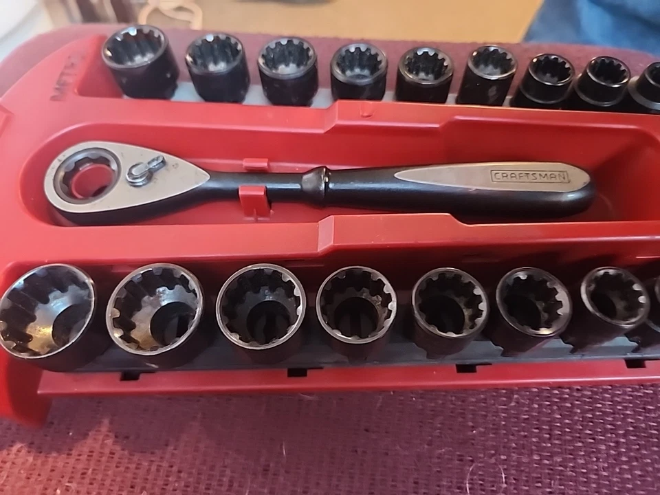 Craftsman Max Access Pass Thru Socket Set Metric And Standard Sae 31415 L-AB - Image 3 of 4