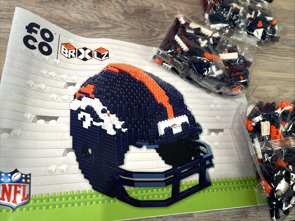 Juego de bloques de construcción 3D casco de equipo Denver Broncos FOCO NFL BRXLZ Foto 3 de 4