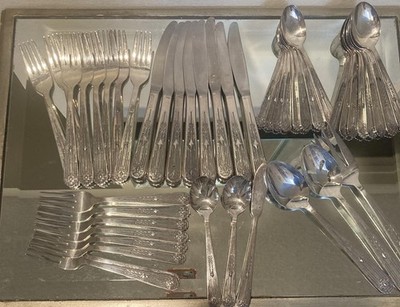 Vintage International Silverplate ZIA ''5 Piece Place Setting'' Great Cond
