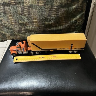 Winross Interstate System Diecast Tractor Trailer Semi Orange Yellow Black
