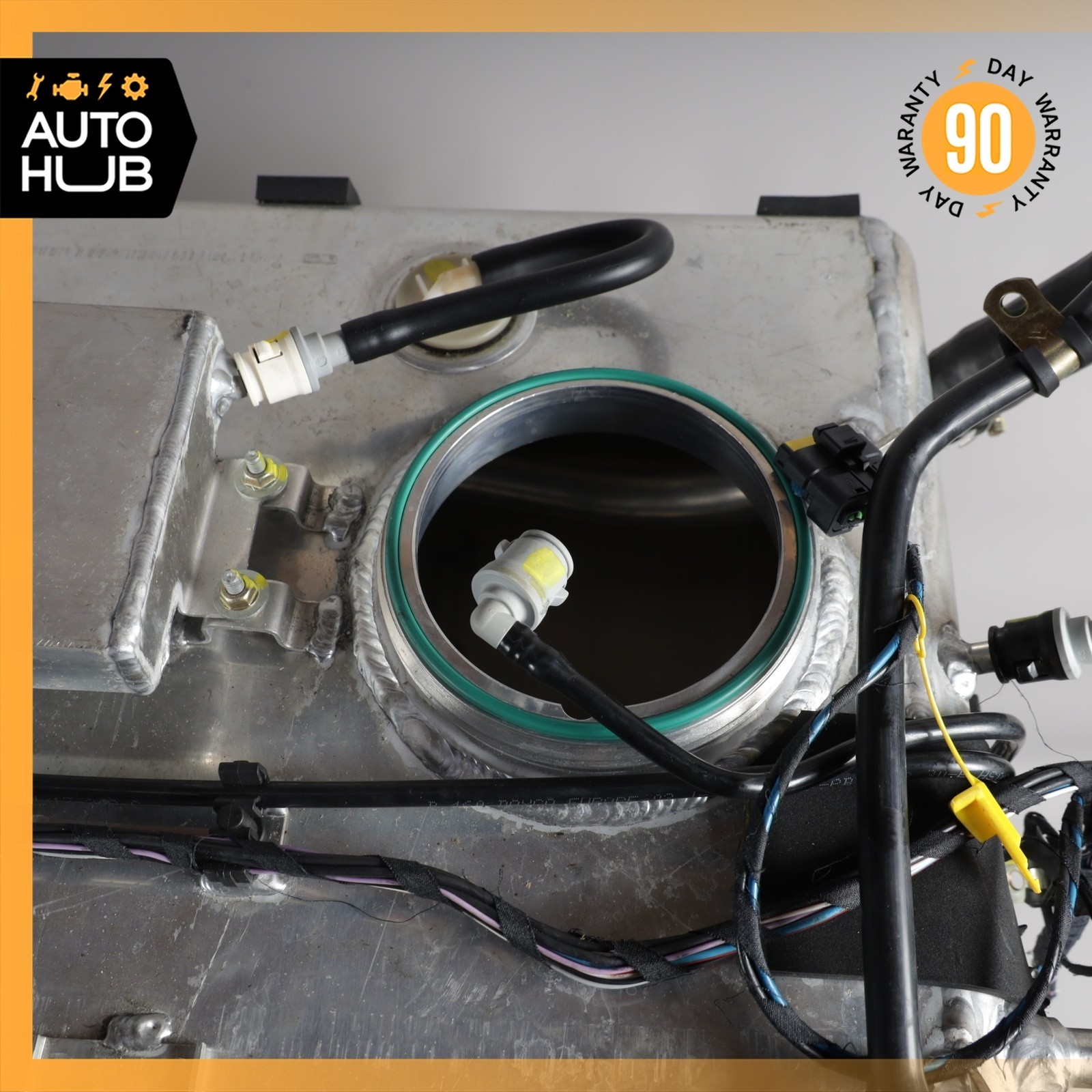 02-05 Maserati M138 4200 Coupe Gas Fuel Tank Reservoir Assembly 193835 OEM 31k