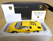 AUTOart Signature 1/18 Lamborghini Countach LP400 Yellow 74646