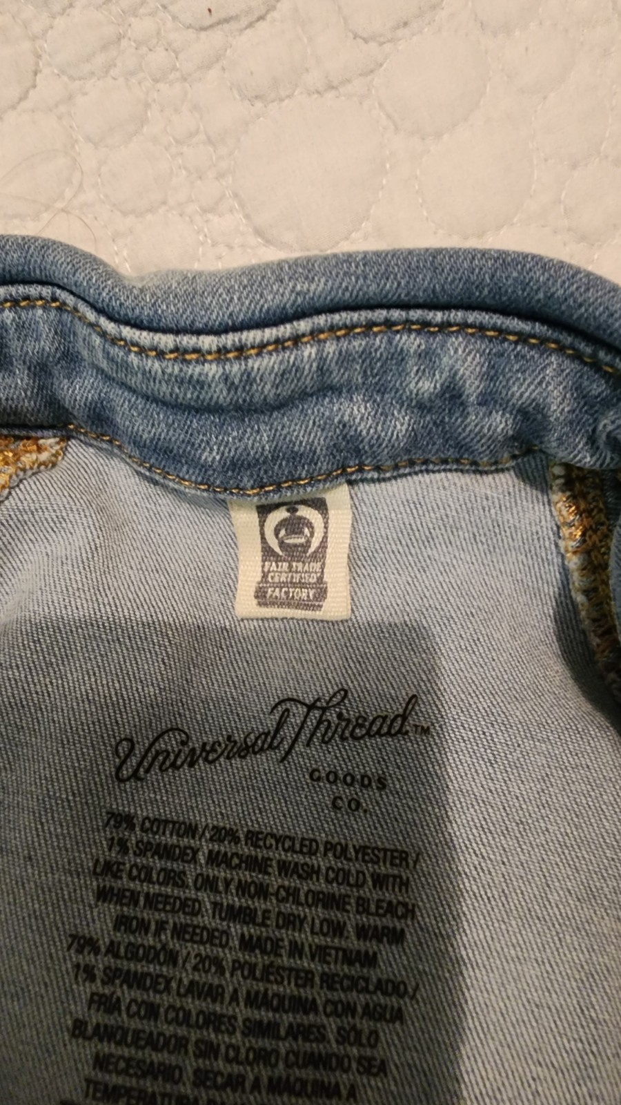 Universal Threads Women's Denim Jacket / Shacket … - image 3