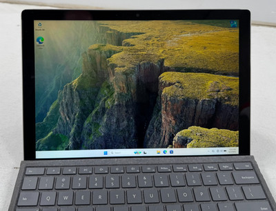 Microsoft Surface Pro 7 1866 Core i7-1065G7 1.30GHz 16GB 256GB Win 11 DIM LCD