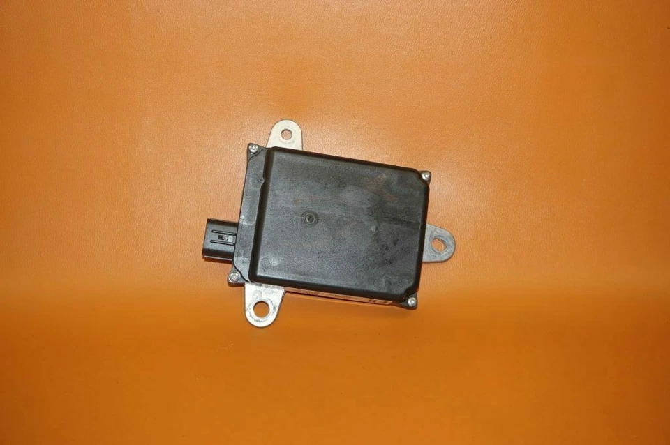 LEXUS ES350 BLIND SPOT MONITOR RADAR SENSOR 2013 2014 2015 88162-0W180 ES300H - Image 4 of 4