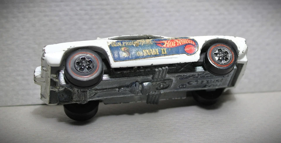 Muscle Machines Hot Wheels Don Prudhomme White w/ Flames SNAKE II - Image 4 of 4