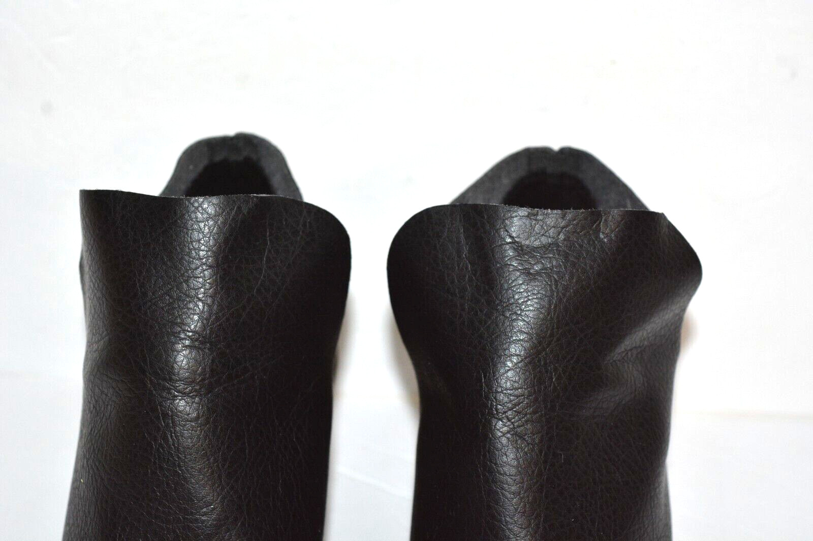 UNIVERSAL THREAD BLACK SLIP ON BOOTIES WOMEN 7 M … - image 4