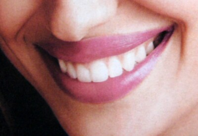 Avon True Colour Lippenstift mit selbsterneuernden Pigmenten /satte Farbe LSF 15