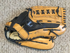 Louisville Slugger Leather Baseball Glove LP1350 Right Hand Throw 13.5 Inches