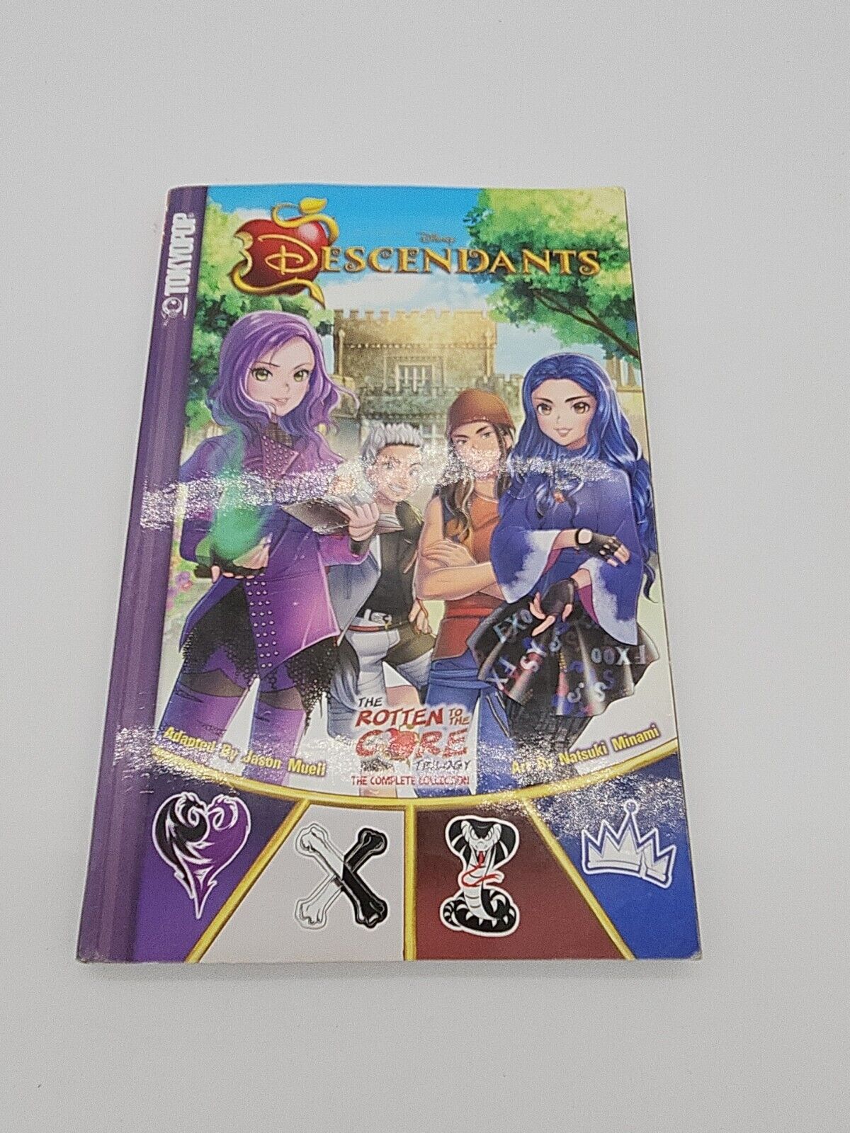 DISNEY DESCENDANTS THE ROTTEN TO THE CORE TRILOGY JASON MUELLART- NATSUKI  MINAMI