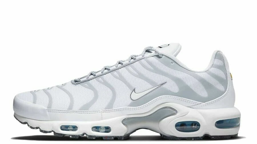 nike tn air max plus light smoke grey