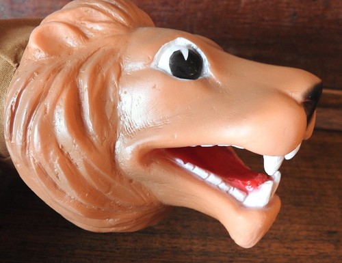 Vintage Hazelle Hand Puppet in Opened Orig Pkg LION w/ Rubber or Vinyl Head