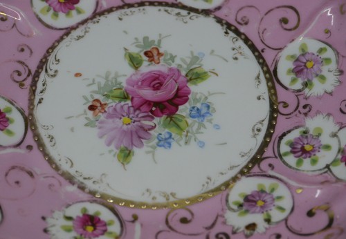 OLD JAPANESE? HAND PAINTED PORCELAIN SERVING BOWL, PINK WITH FLOWERS, GOLD TRIM - Picture 2 of 6