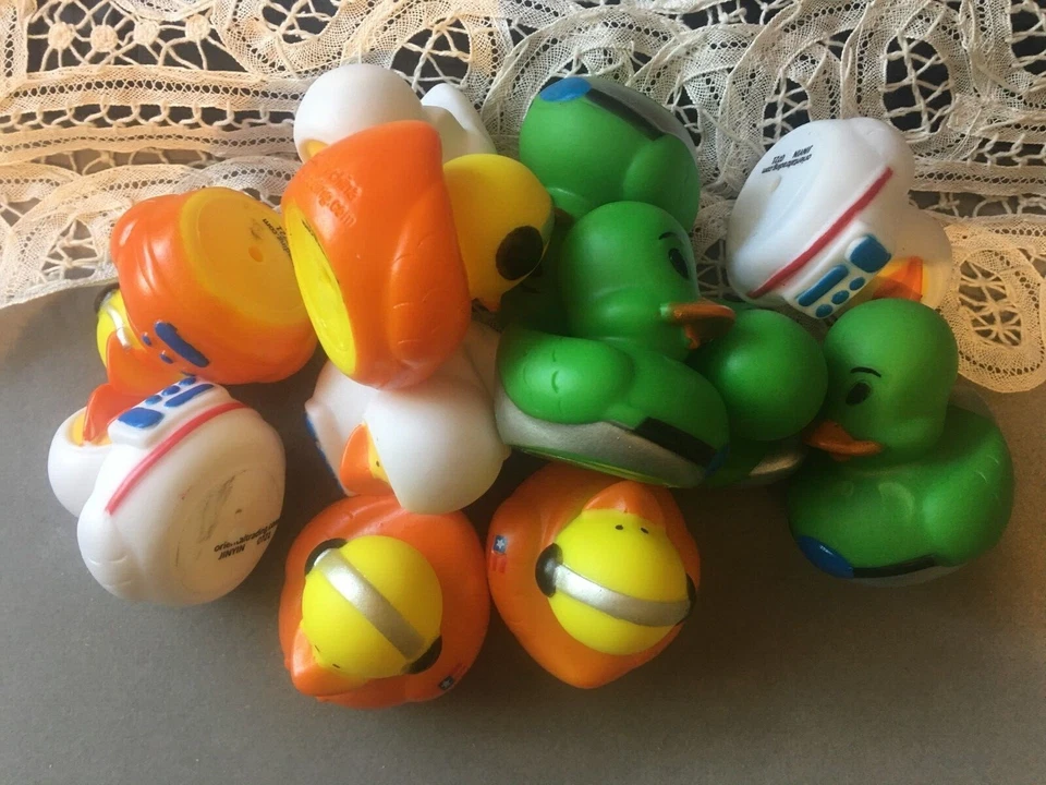 New 12 Lot RUBBER DUCKIES UAPs Aliens, Astronaut, Space, Stars, UFOs Ducks 2x2" - Image 4 of 4