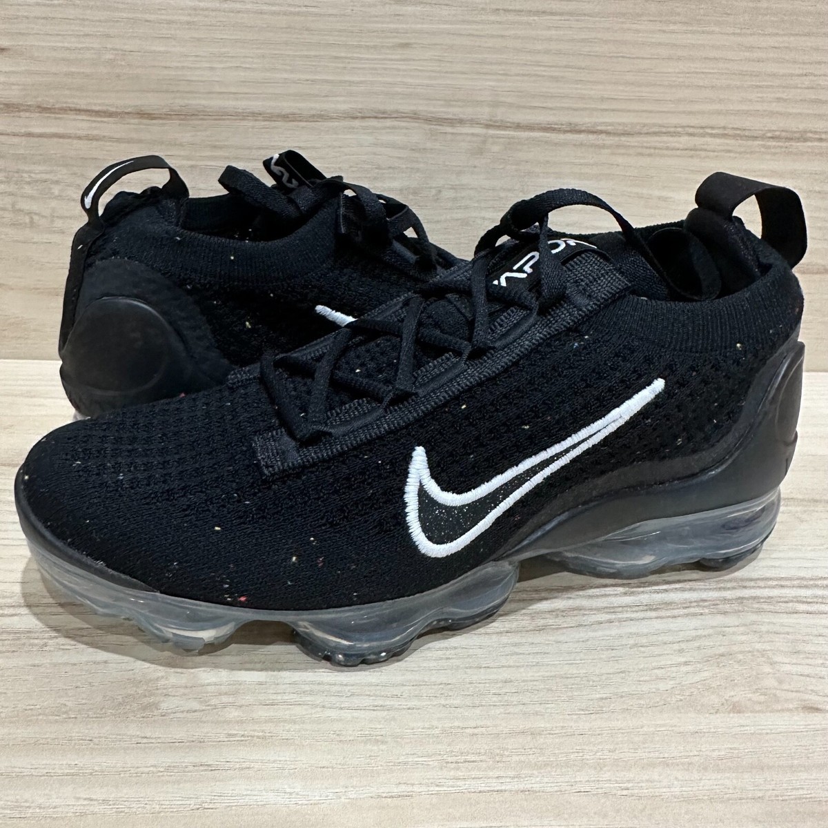 vapormax 2021 triple black