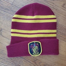 Harry Potter GRYFFINDOR Maroon Yellow Striped Acrylic Knit Winter Beanie Hat