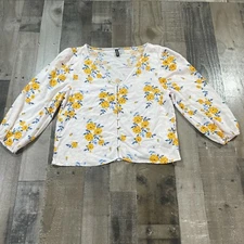 H&M Divided Top Women 4 Yellow 3/4 Sleeve Crop V Neck Long Sleeve Allover Floral