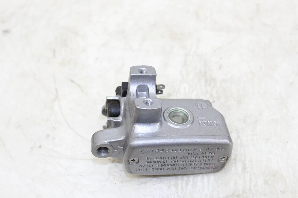 Cilindro maestro de freno delantero Honda VT600 VT750 VF750 Shadow 600 750 VLX Deluxe Foto 3 de 4